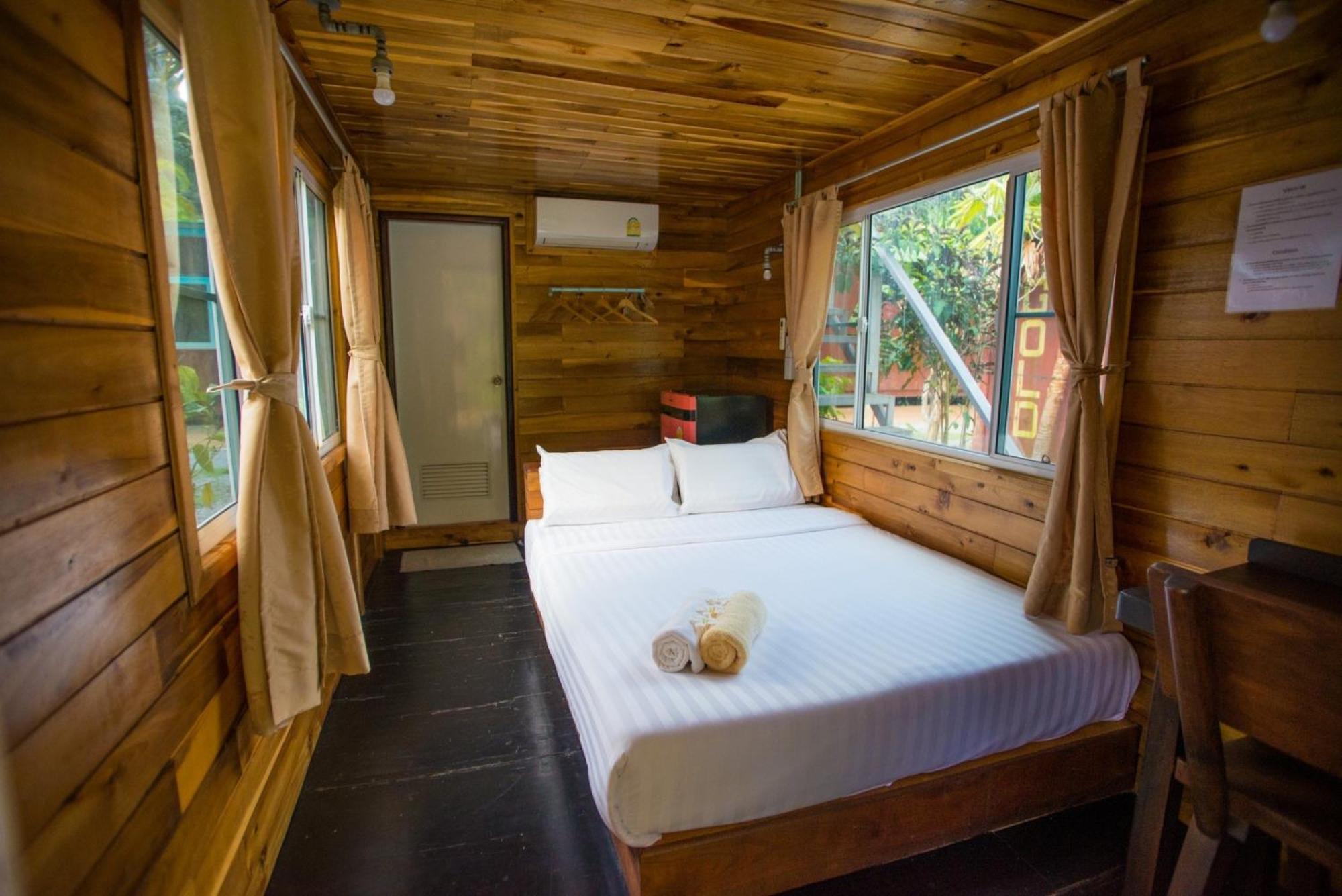 Ban Bang Bon The Camper Lodge Khao Sok מראה חיצוני תמונה